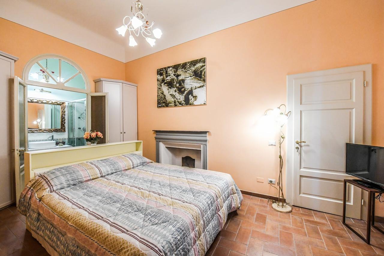 Affittacamere Micheli Anfiteatro Square Lucca